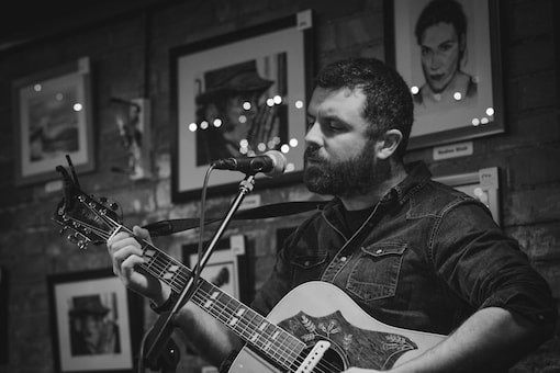 folk-radio-uk-talks-to-mick-flannery-4-min