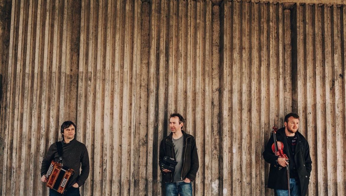 Leveret Variations Live