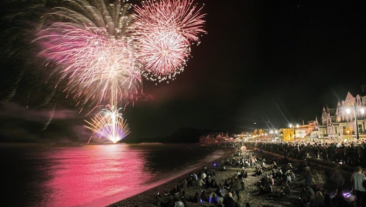 Sidmouth Folk Festival Review