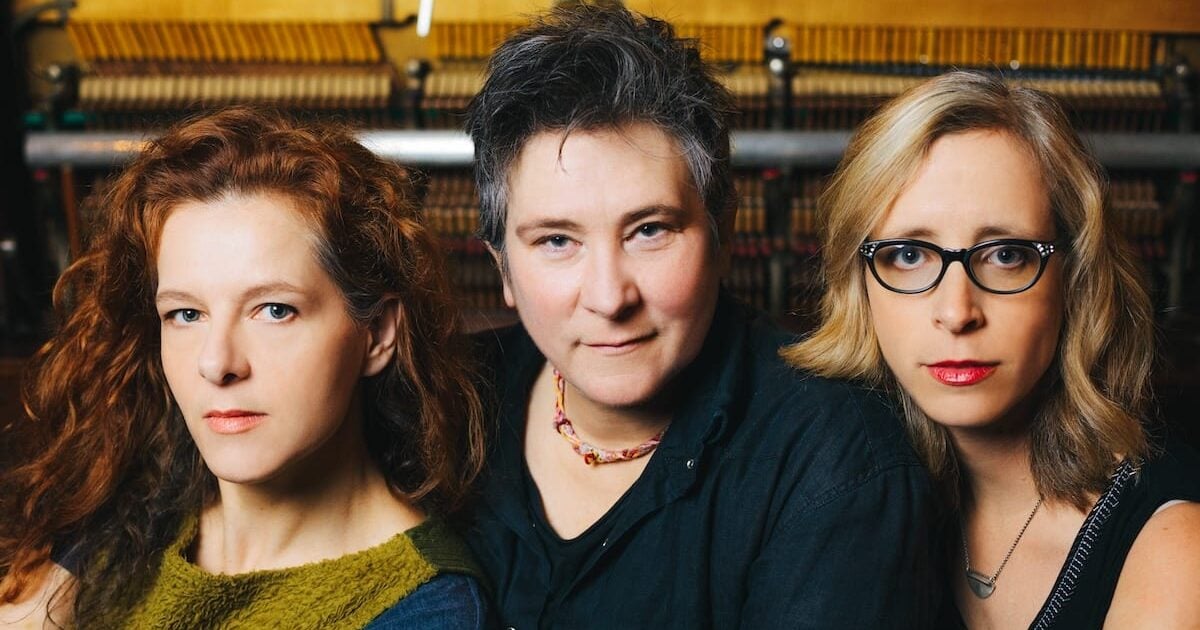 Case Lang Veirs Announce 10th Anniversary Edition Of Their 2016 Album Cropped Case Lang Veirs Photo By Jason Quigley