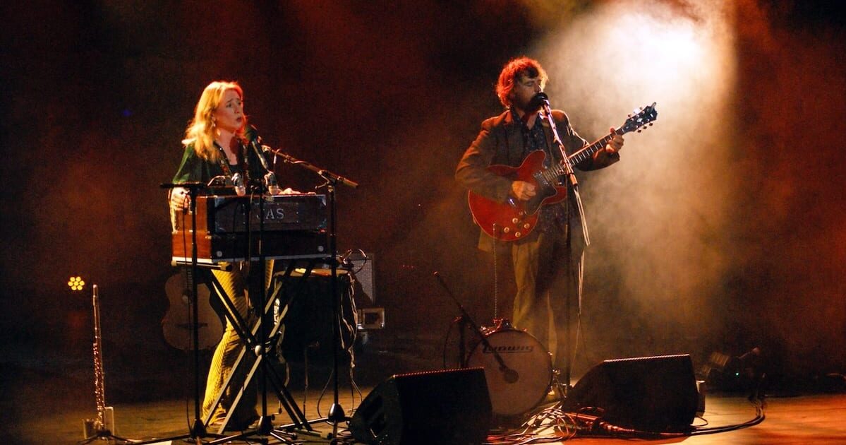 Johnny & Lillie Flynn Share new version of “The Ghost of O’Donahue” from New Album ‘Beam Cottage’